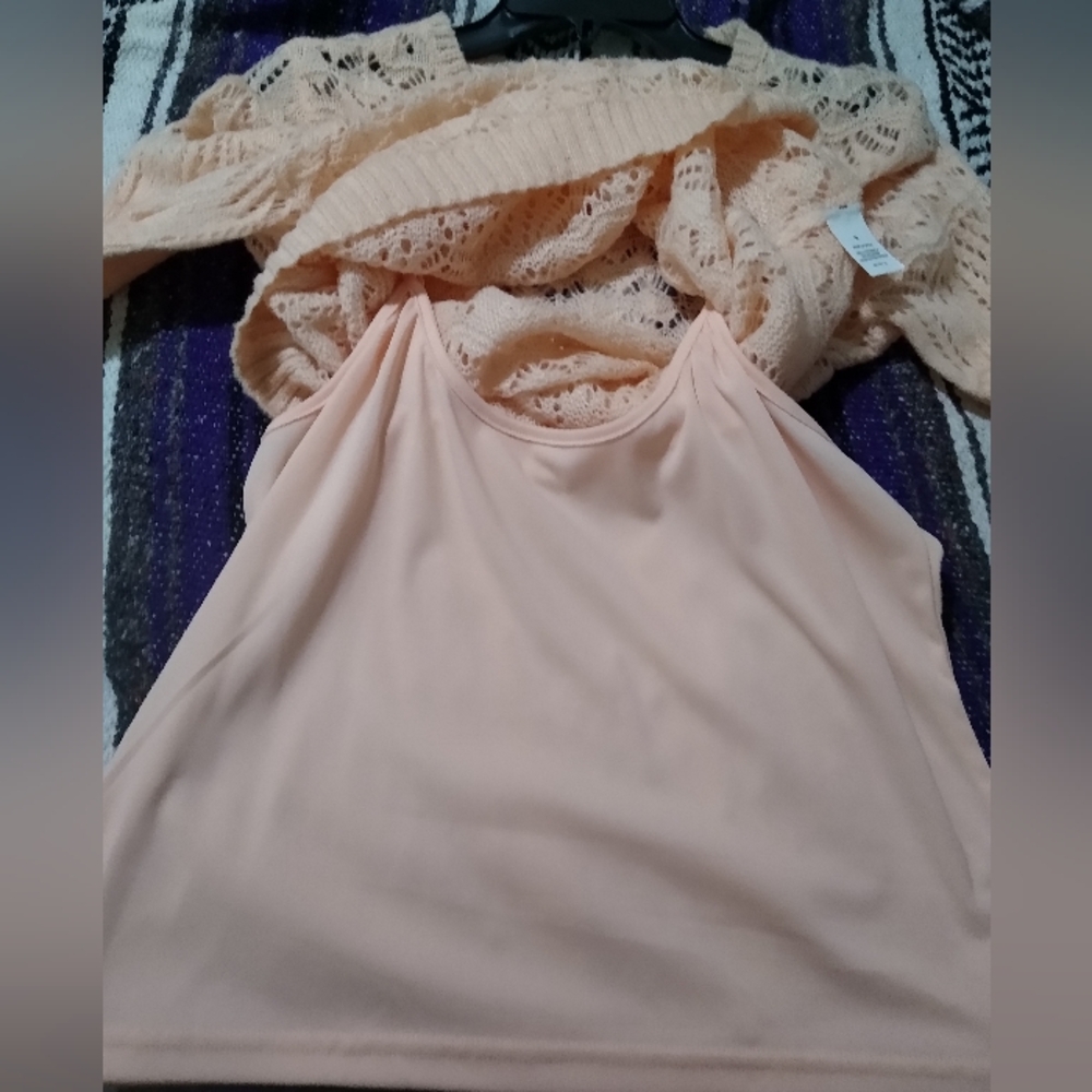 Ophelia Roe light sweater Size M Peach/Light Orange - Picture 3 of 6